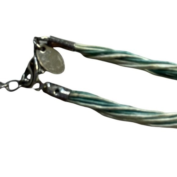 Lia Sophia Green Enamel Silver Tone Round Pendant with String Chain - Picture 3 of 10